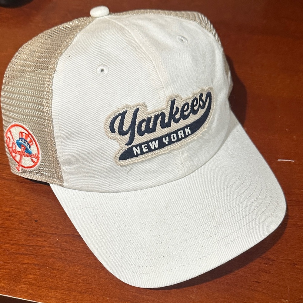 Fanatics Yankees New York Beige and Brown Hat